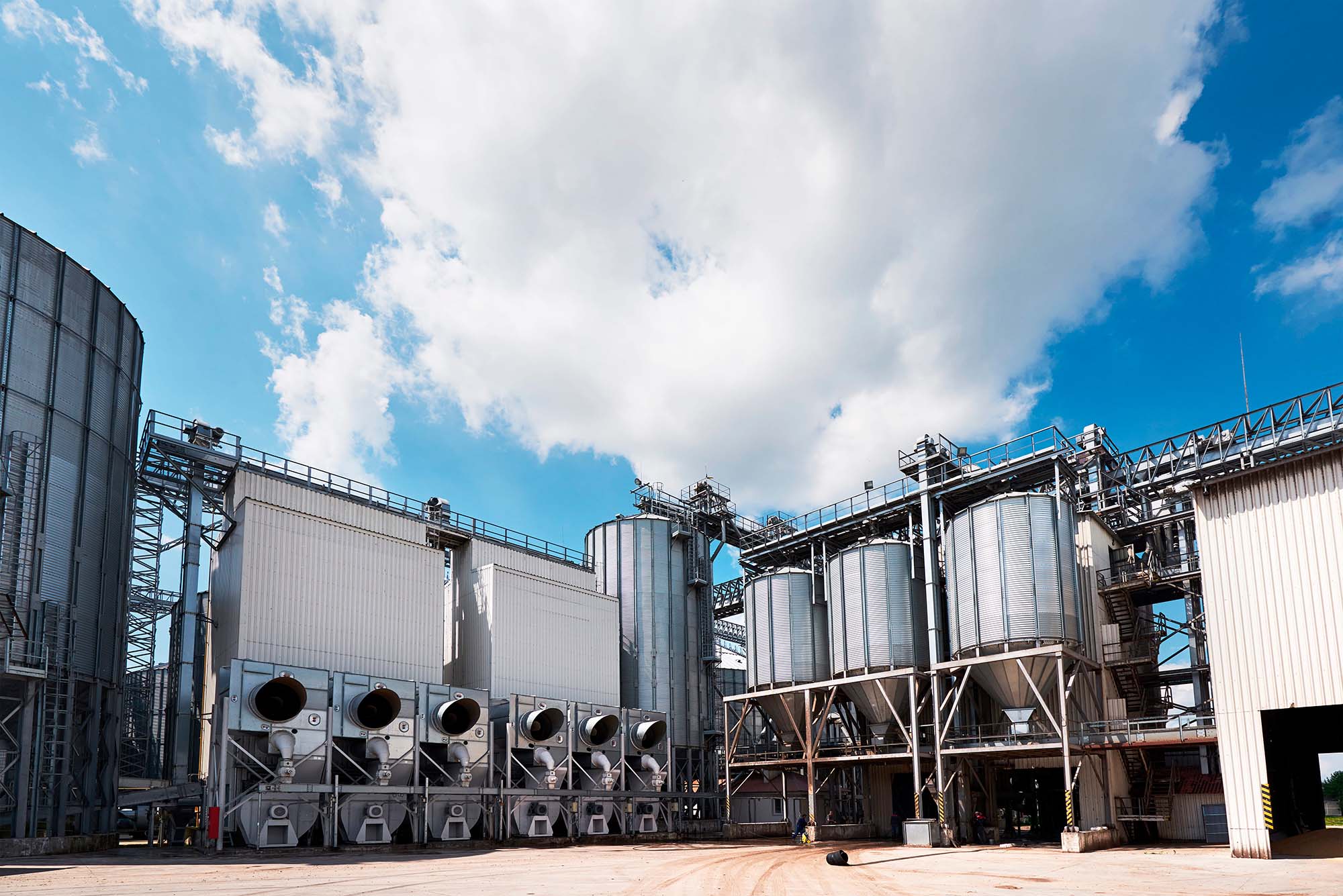 Промышленные помещения и агрегаты